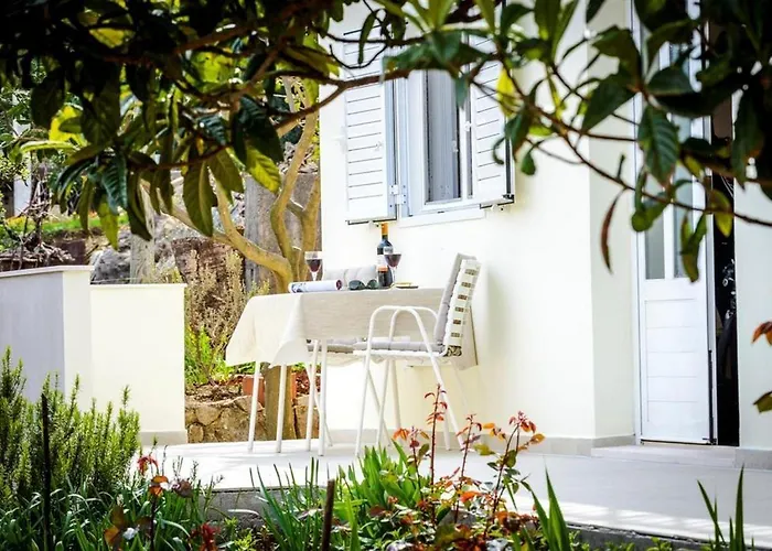 Guest House Rooms Rose Molunat foto