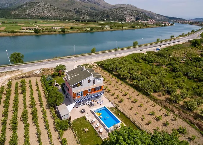 Holiday House With A Swimming Pool Opuzen, Neretva Delta - Usce Neretve - 8818 Opuzen  photo