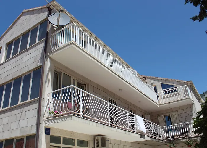 Apartments Jurica Srebreno photo