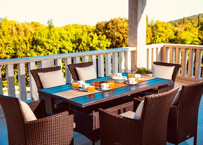 Villa Pendo 1450- Full Private Luxury Property Komaji photo