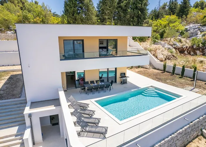 Familiy Villa Navis With Heated Pool Rogotin photo