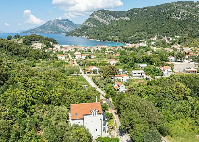 Stunning Apartment In Zuljana fotografija