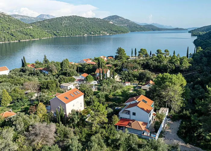 Stunning Apartment In Broce With Wifi foto