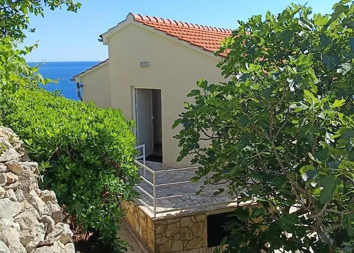 Photo de Apartments By The Sea Borje, Peljesac - 24837